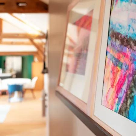 A Cote De La Place Du Pilori أنجير