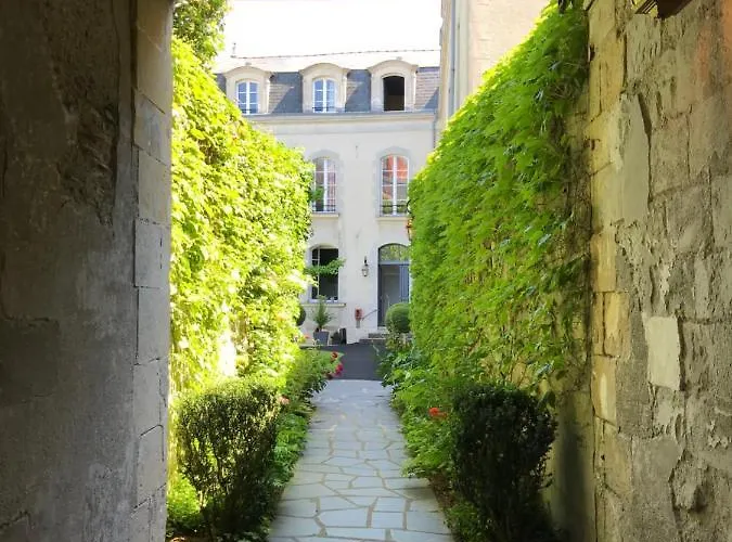 A Cote De La Place Du Pilori 公寓