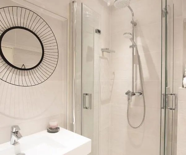 아파트 A Cote De La Place Du Pilori