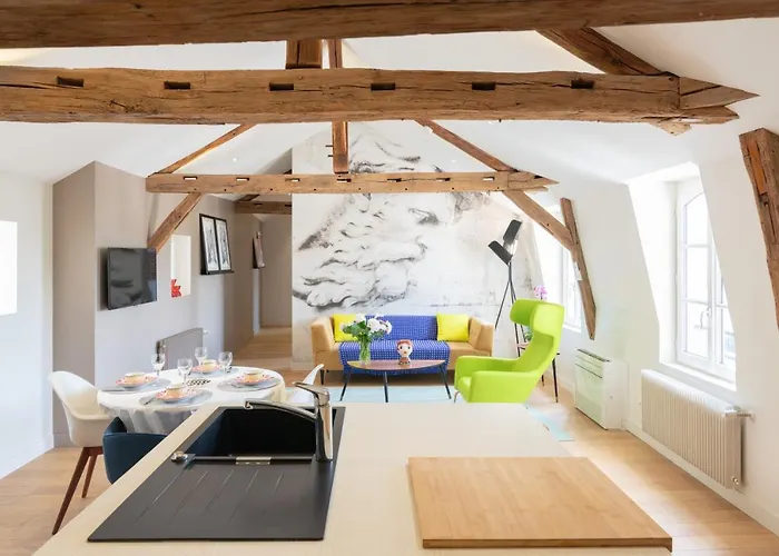 شقة A Cote De La Place Du Pilori أنجير