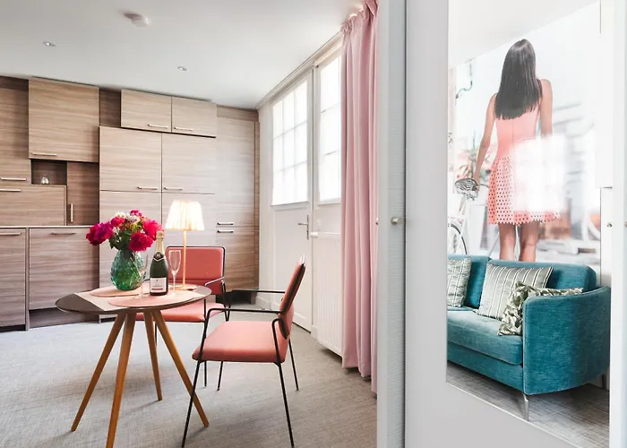 شقة A Cote De La Place Du Pilori *