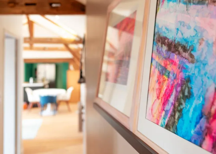 A Cote De La Place Du Pilori 昂热